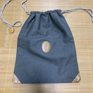 CP컴퍼니 빈티지 가죽 스트링드로우백