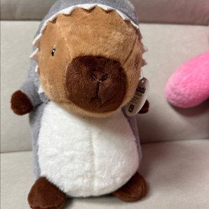 카피바라 상어복 입은 인형 새생품