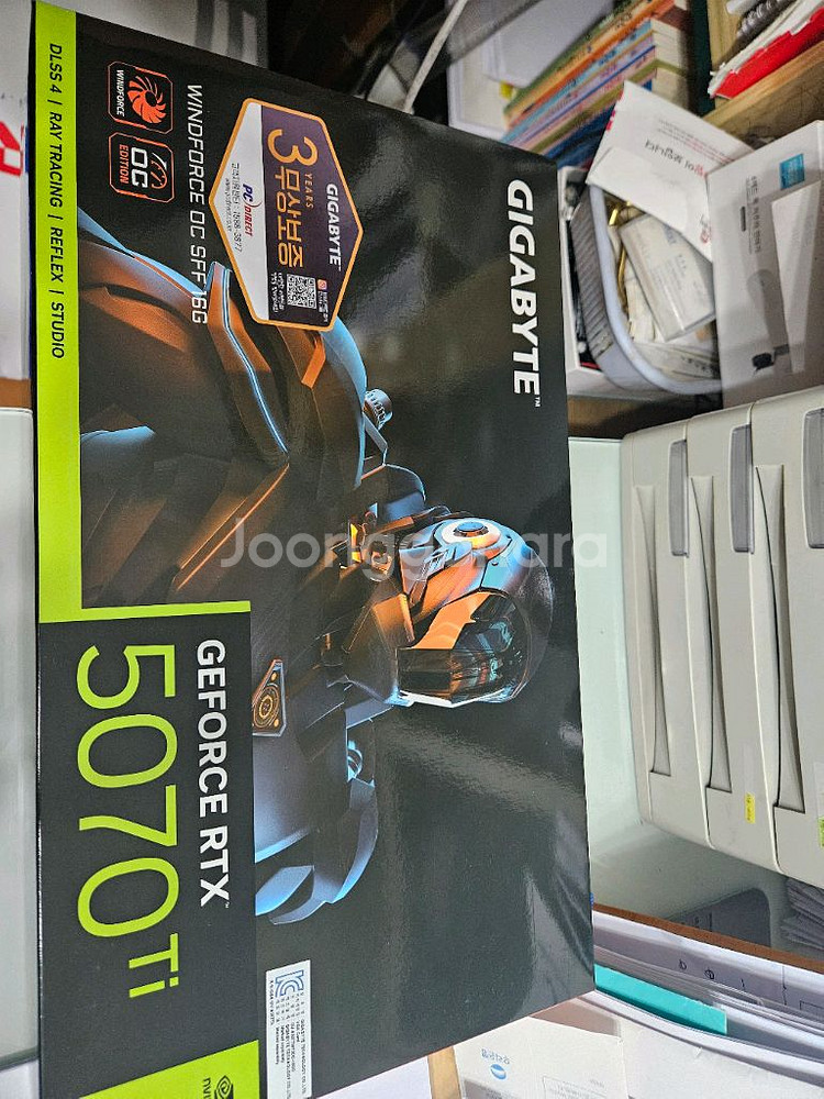 기가바이트 윈드포스 RTX 5070 TI (미개봉)--0