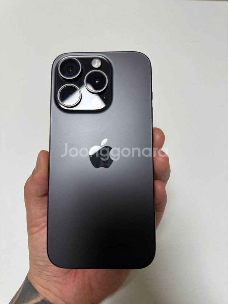 아이폰 15Pro 스페이스 블랙 128G--1