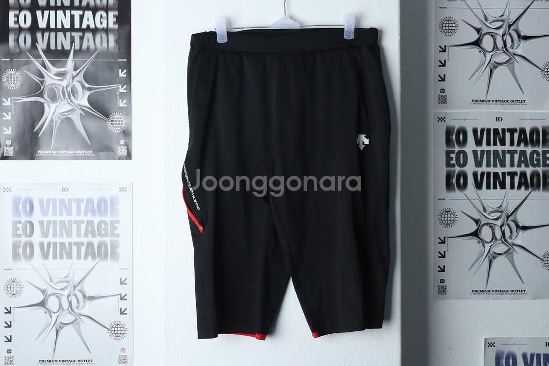 (M) 데상트 반바지 팬츠 밴딩 기능성 블랙--2