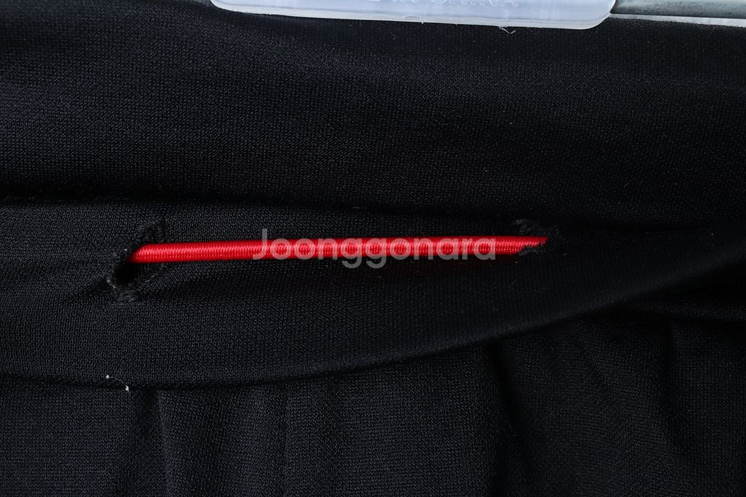 (M) 데상트 반바지 팬츠 밴딩 기능성 블랙--5