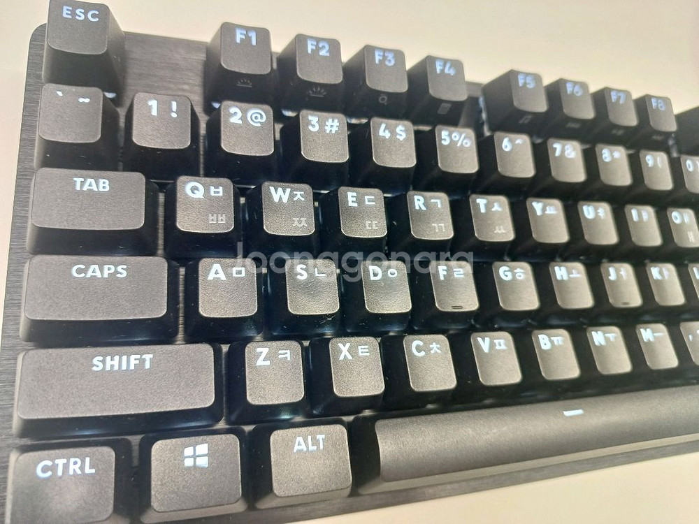 로지텍 G413 TKL SE 기계식 게이밍 키보드--2