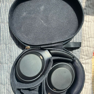 소니 WH-1000XM4