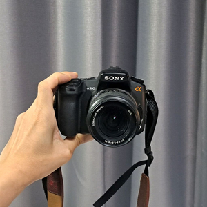민트급 소니 A300 DSLR +18-70mm 렌즈