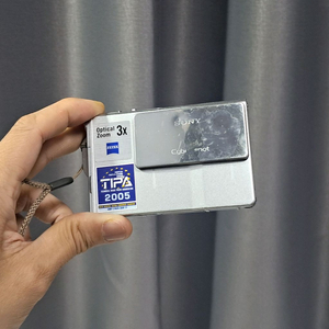 레트로 감성! 소니 사이버샷 DSC-T7 빈티지 카메라