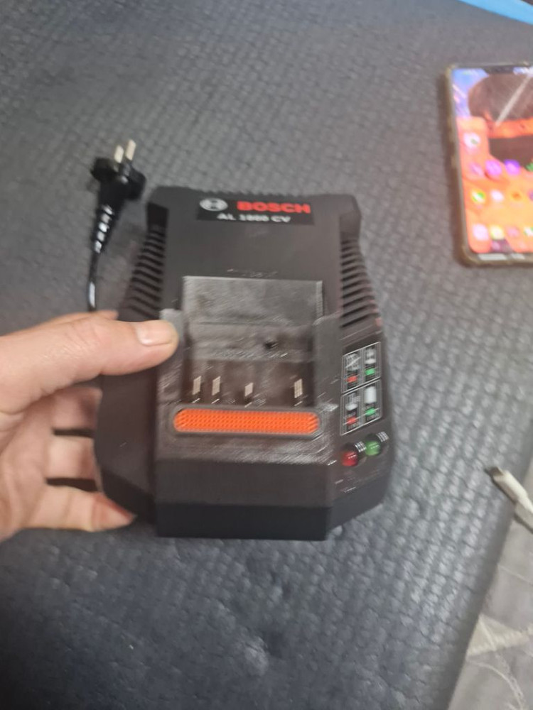 보쉬충전기AL1860CV 보쉬고속충전기 이미지
