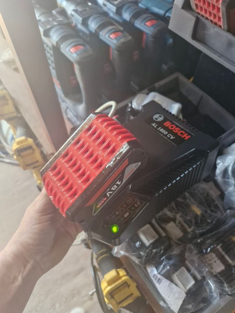 보쉬충전기AL1860CV 보쉬고속충전기 이미지