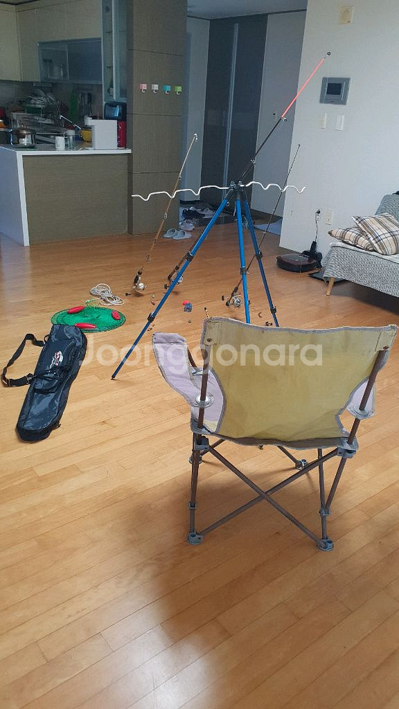 원투낚시대.낚시릴.루어낚시대.각종루어.낚시의자.낚시가방--2