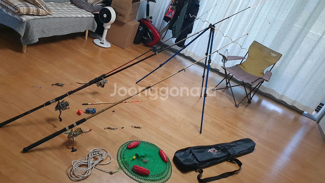 원투낚시대.낚시릴.루어낚시대.각종루어.낚시의자.낚시가방--1