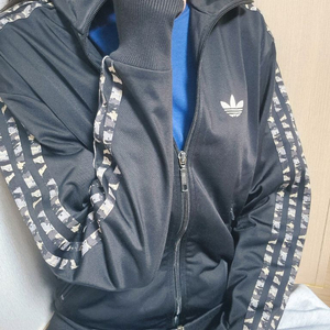[한정판] 아디다스 시티카모 트랙탑 쿨거시 할인