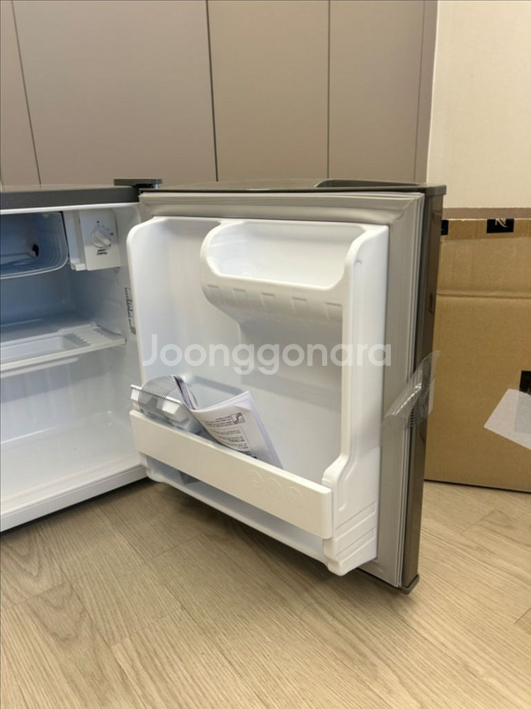 엘지전자 소형 일반형냉장고43L--3
