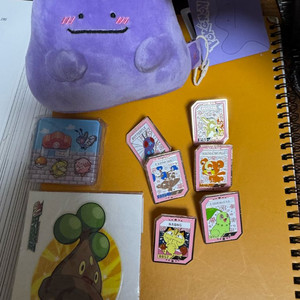 포켓몬 뱃지, 마그넷, 띠부씰 등 일괄 판매합니다