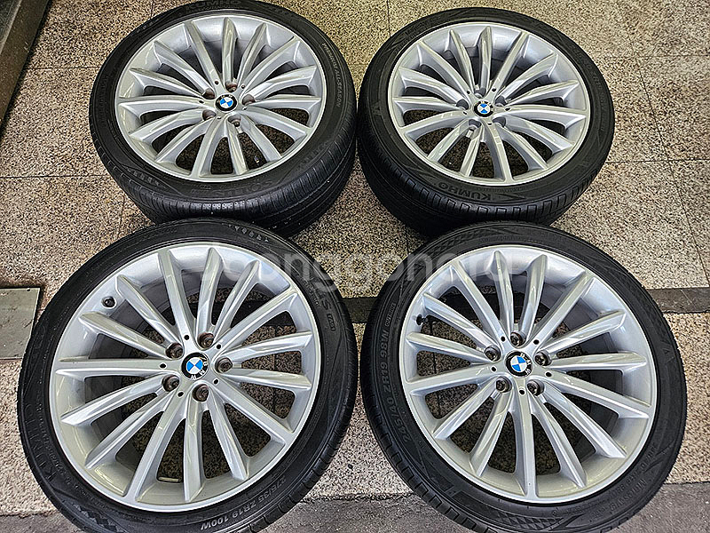 BMW G30 5시리즈 633 정품 19인치 휠타이어--0