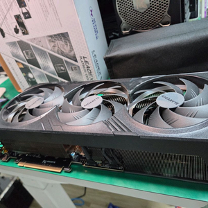 기가바이트 rtx4080 gaming oc