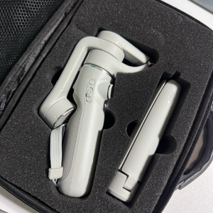 DJI 오즈모 모바일5 짐벌