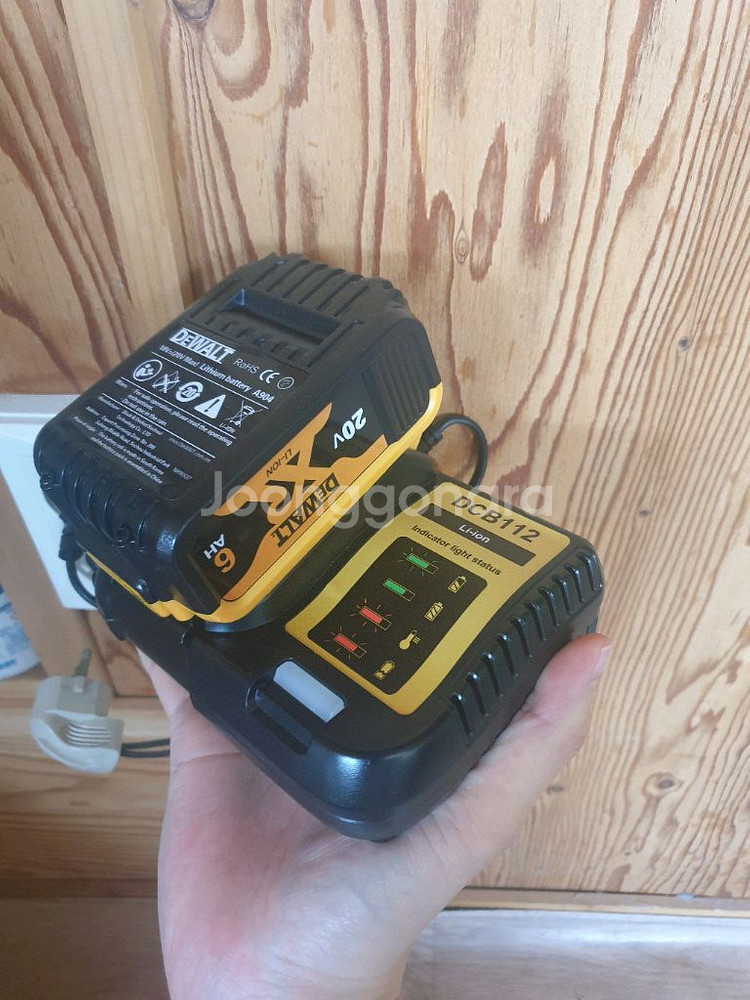 디월트 호환 배터리 (20v max)--9