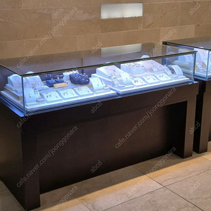 귀금속,주얼리진열장,led장식장,주얼리매대,원목 진열장