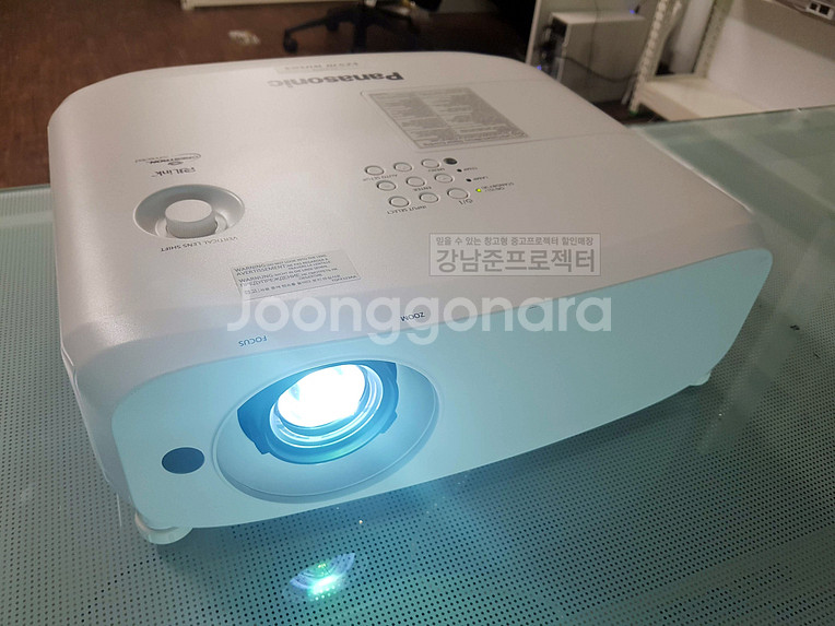 파나소닉 PT-VZ570 세미단초점 5000안시 풀HD--3