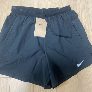 나이키 남성 러닝 반바지 FN2992 새상품