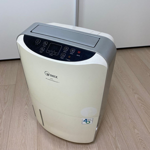 위닉스 제습기 DHB-159IPS 15L 팝니다