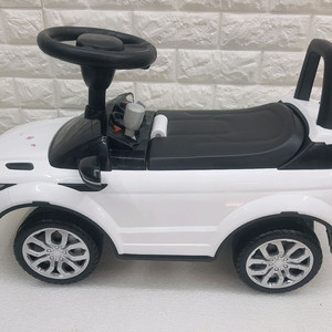 대호토이즈 랜드로버 붕붕카 입니다