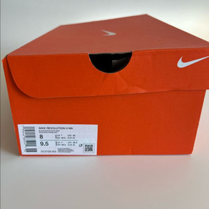 나이키(NIKE) REVOLUTION 6 NN 운동화