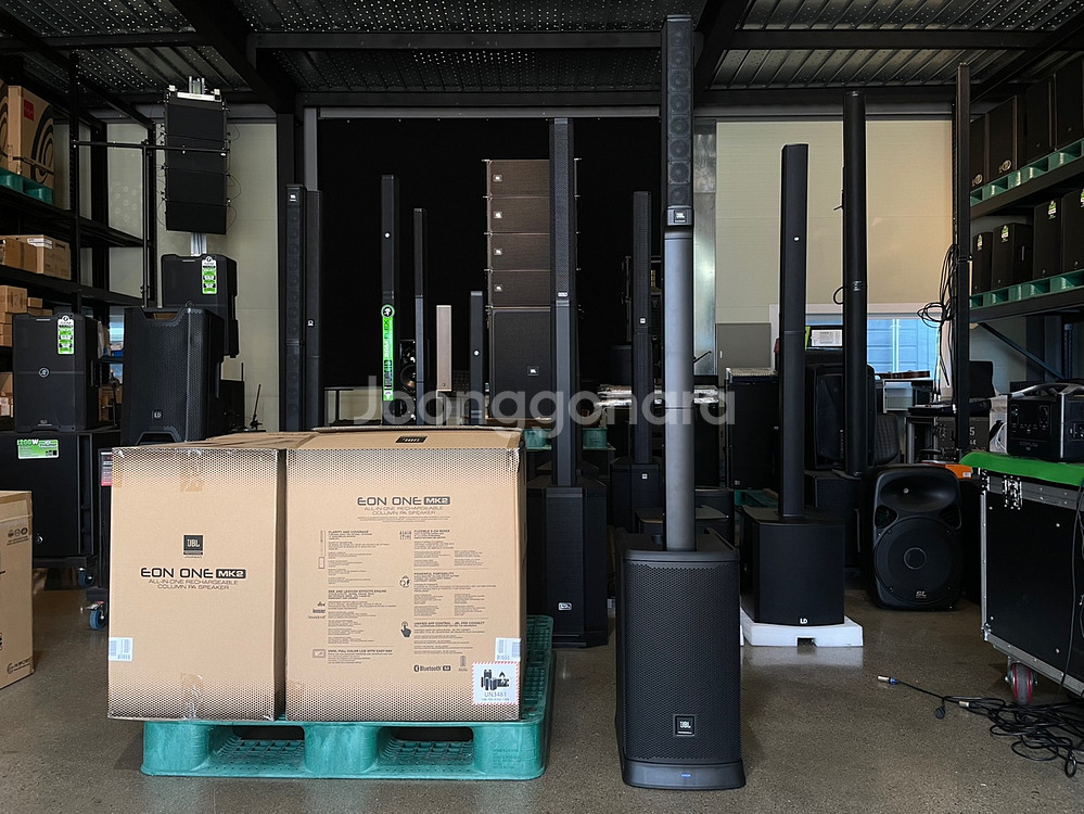 JBL EON ONE MK2 충전식 버스킹 스피커 신품--1
