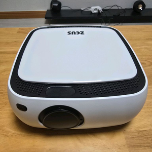 제우스 L1200 빔프로젝트
