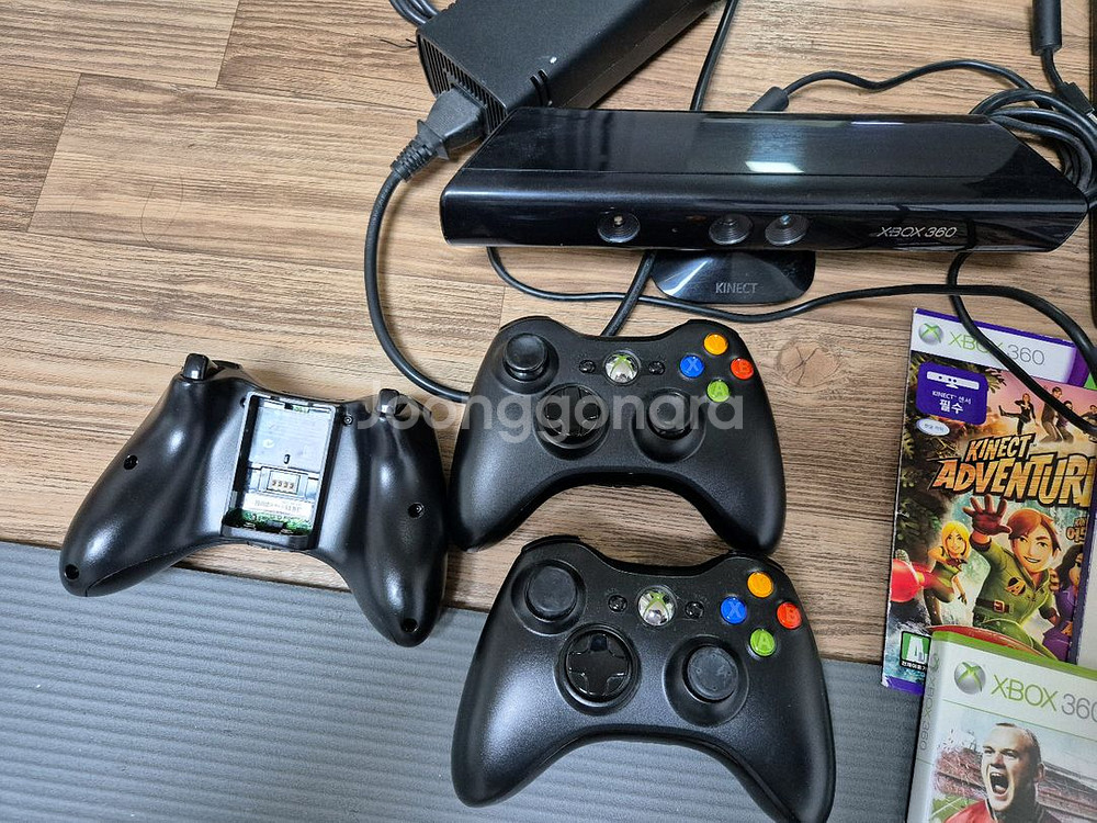 XBOX 360 + 키넥트 + 게임타이틀 8개(택포)--1