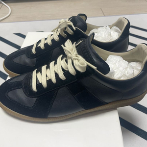 메종마르지엘라 카프스킨 블랙 42사이즈(270)