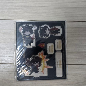 햄햄팡팡 라오루 메이 아크릴 팝니다