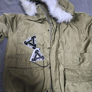 팔라스 P-2B 카고 파카 올리브 - 23FW L사이즈