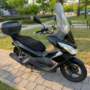 혼다 pcx125 16년형 최상급 판매합니다
