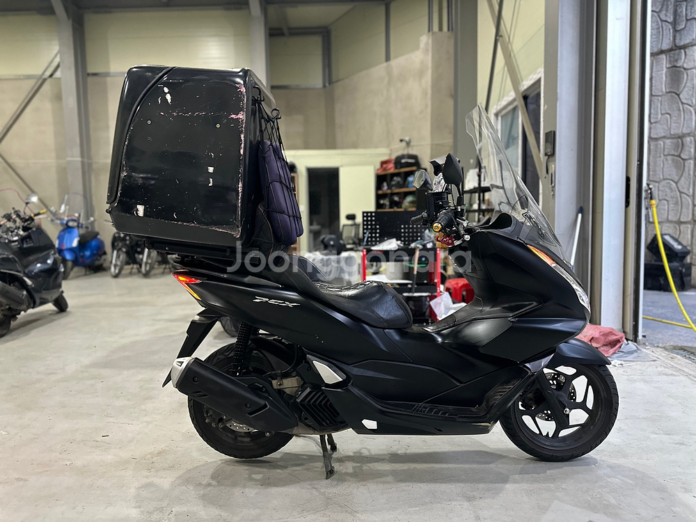 22년식 혼다 Pcx125 ABS 2만Km 깔끔한 차량--1