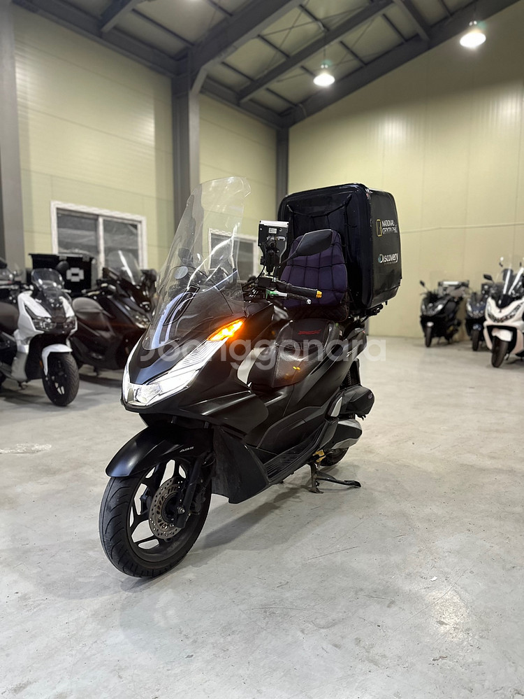 22년식 혼다 Pcx125 ABS 2만Km 깔끔한 차량--3
