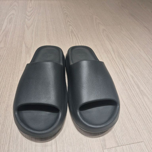 아디다스 이지슬라이드 다크오닉스 295