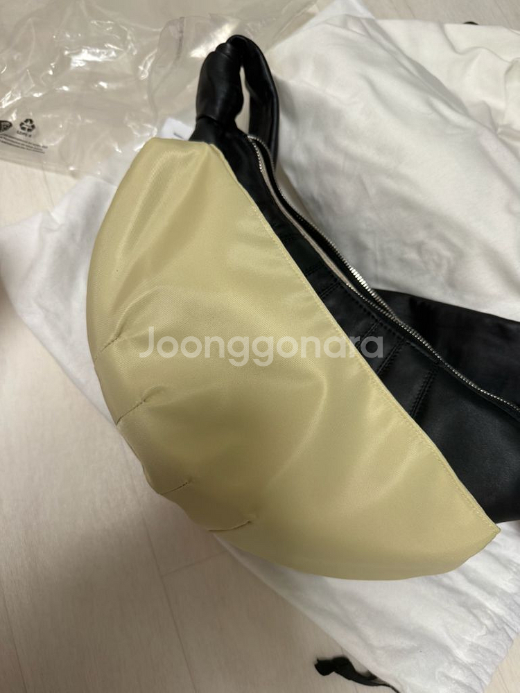 르메르 범백 스몰 블랙 (나파)--8