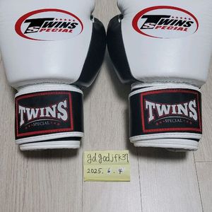 트윈스 16온스 복싱글러브 판매합니다