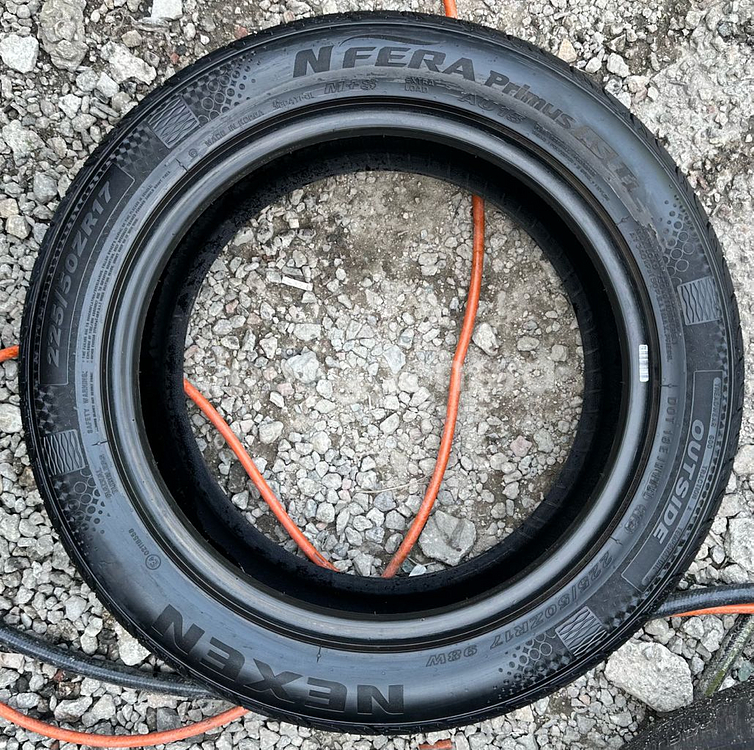 225 50 17중고타이어한대분2255017--3
