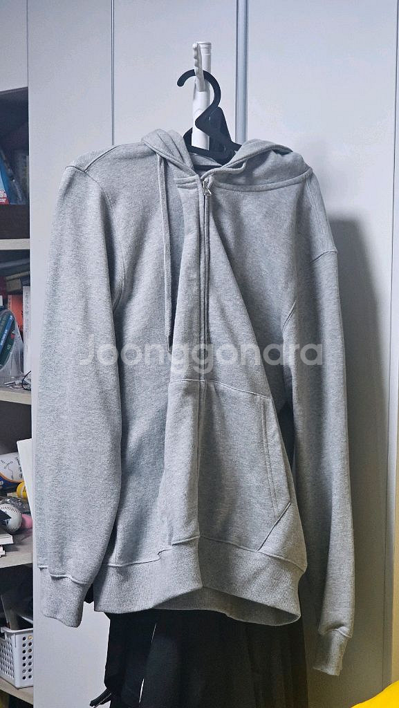무탠다드 그레이 후드집업 팝니다--0