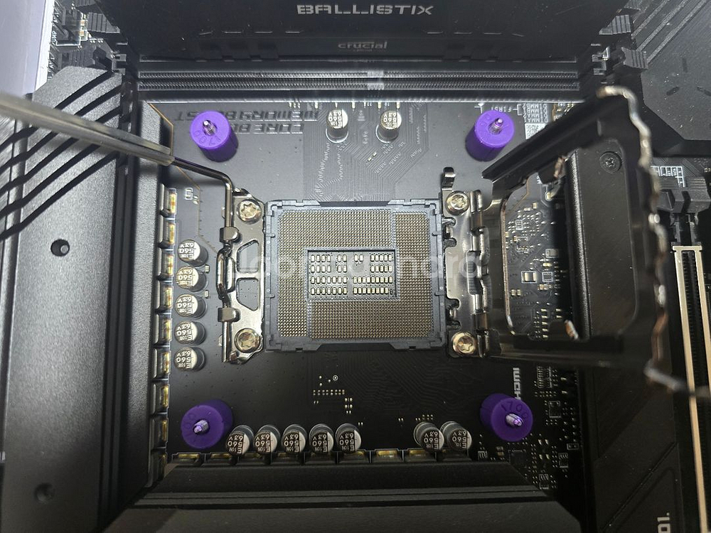 MSI Z690 토마호크 WIFI DDR4+램--2