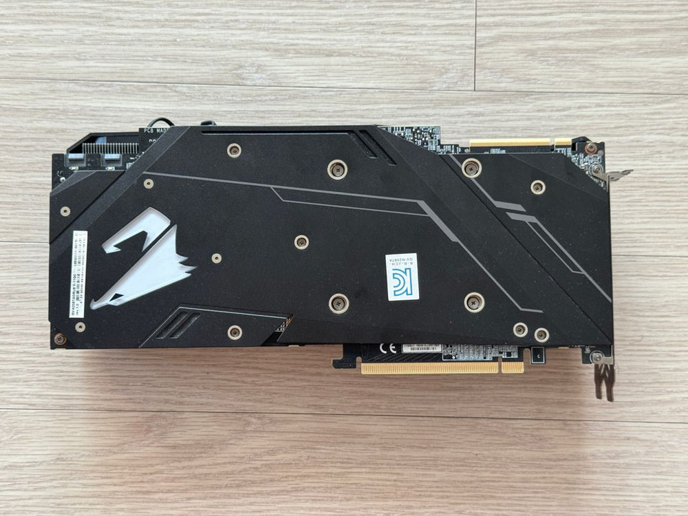 기가바이트 어로스 RTX2080Ti 익스트림 11GB--2