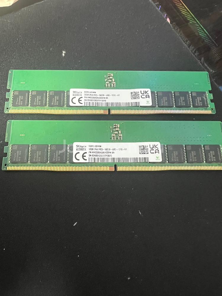 하이닉스 A다이 5600 ddr5 32기가 2개--0