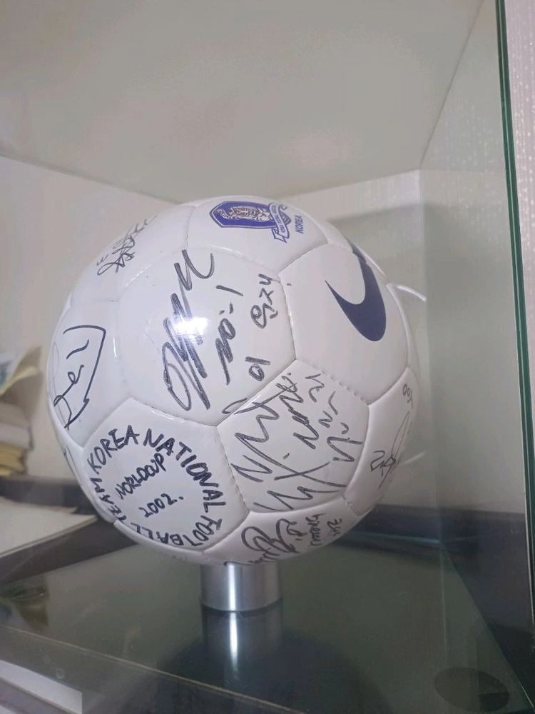 2002한일 월드컵 4강 기념 친필싸인 축구공 이미지