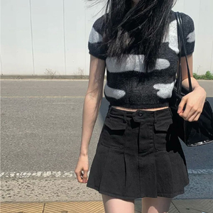 애니원모어 시티 투버튼 포켓 플리츠 스커트 검정 블랙