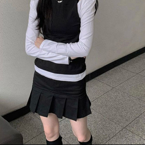 애니원모어 피코튼 플리츠 스커트 검정 블랙 치마