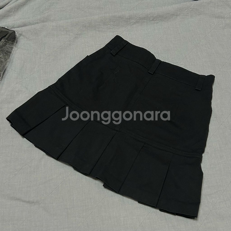 애니원모어 피코튼 플리츠 스커트 검정 블랙 치마--4