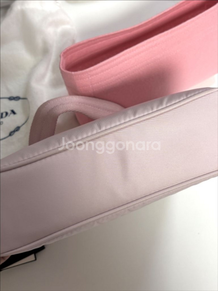 프라다 리나일론 리에디션 호보백 핑크--3