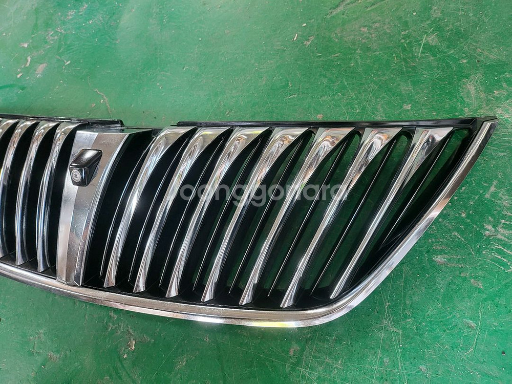 신형 에쿠스VI 전기형 세로그릴 라지에이터그릴--2